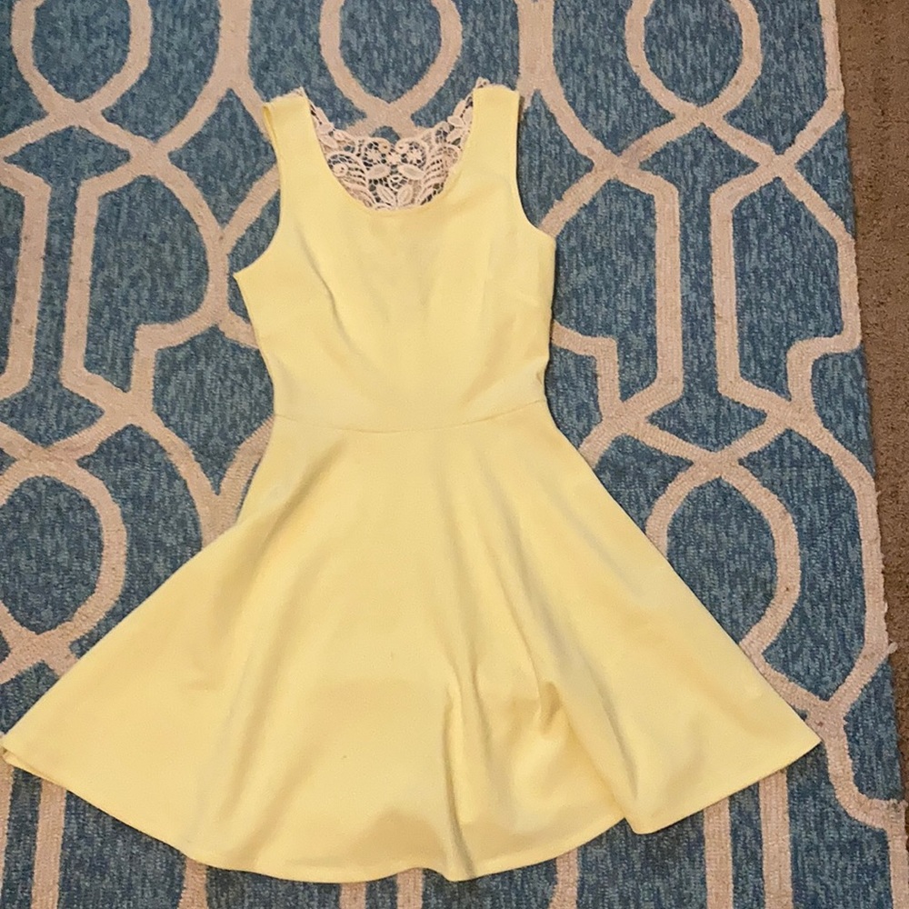 Gianni Bini yellow dress
